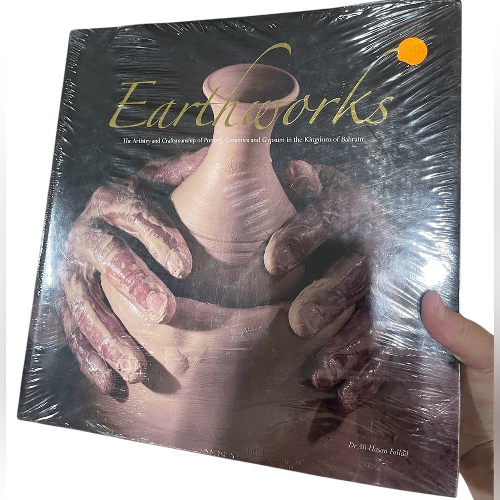 Earthworks Artistry & Craftsmanship Of Pottery Ceramics Gypsum Book Dr Follad